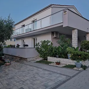 Melin Apartment